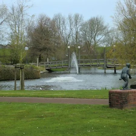 펜션 Friesengold Modern Retreat