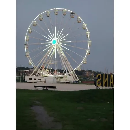 펜션 Friesengold Modern Retreat