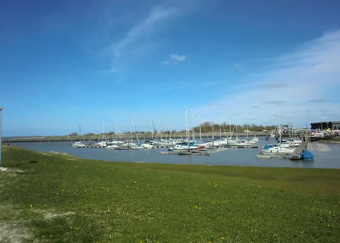 Friesengold Modern Retreat * 贝塞尔